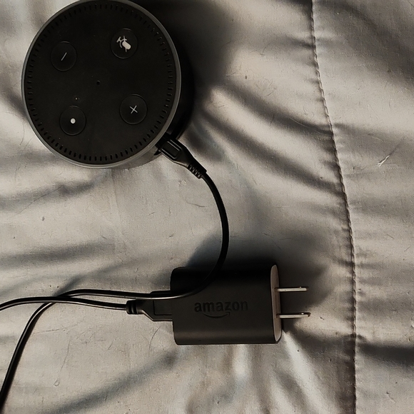 Amazon Echo Dot - Picture 2 of 2
